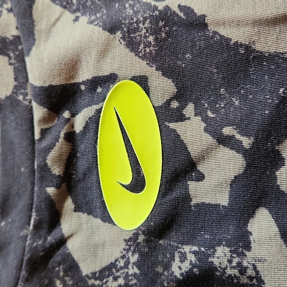 Nike Plus Slim Dri-Fit Tank - Picture 3 of 9